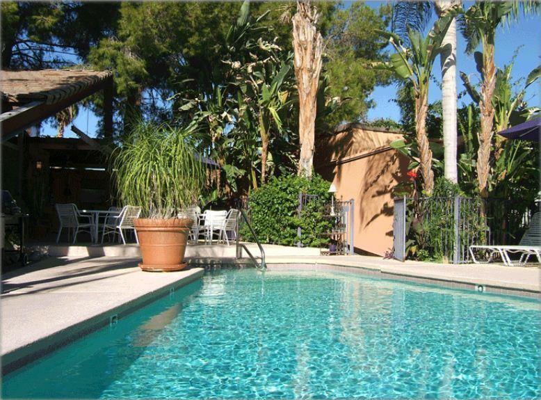 Triangle Inn Clothing Optional Resort For Men Palm Springs Eksteriør bilde