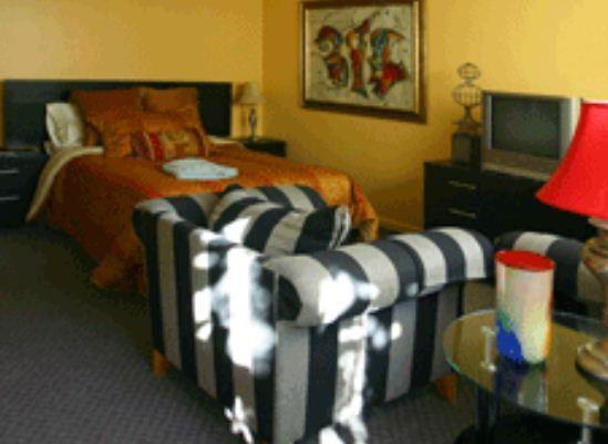 Triangle Inn Clothing Optional Resort For Men Palm Springs Rom bilde